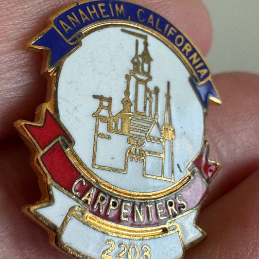 Vintage Anaheim California Disneyland Castle UBC Carpenters Local 2203 Union Pin