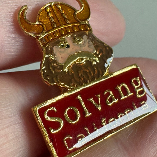 Solvang California Viking Head Red Enamel Tourist Pin 