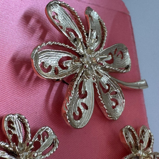 Vintage Gold Tone Flower Brooch with Matching Clip-on Earrings 