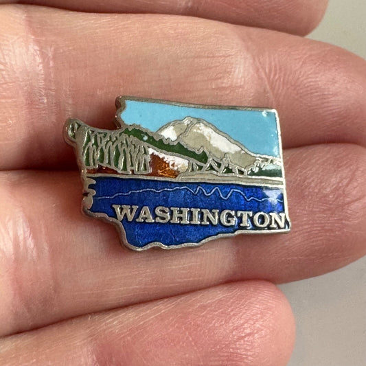 Vintage Washington State Souvenir Tourist Lapel Pin Mt Hood 