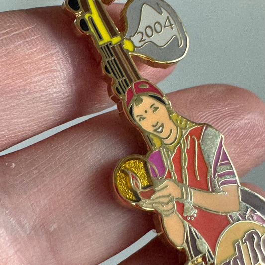 Vintage 2004 Hard Rock Cafe Deepavali Sitar Kuala Lumpur Malaysia Lapel Pin