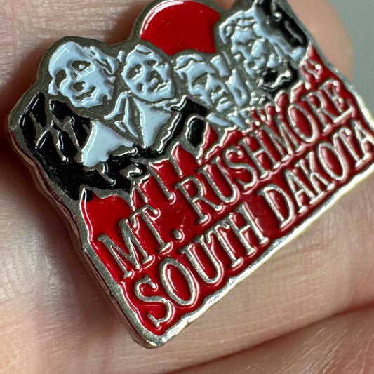 Mount Rushmore South Dakota SD Enamel Souvenir Tourist Lapel Pin