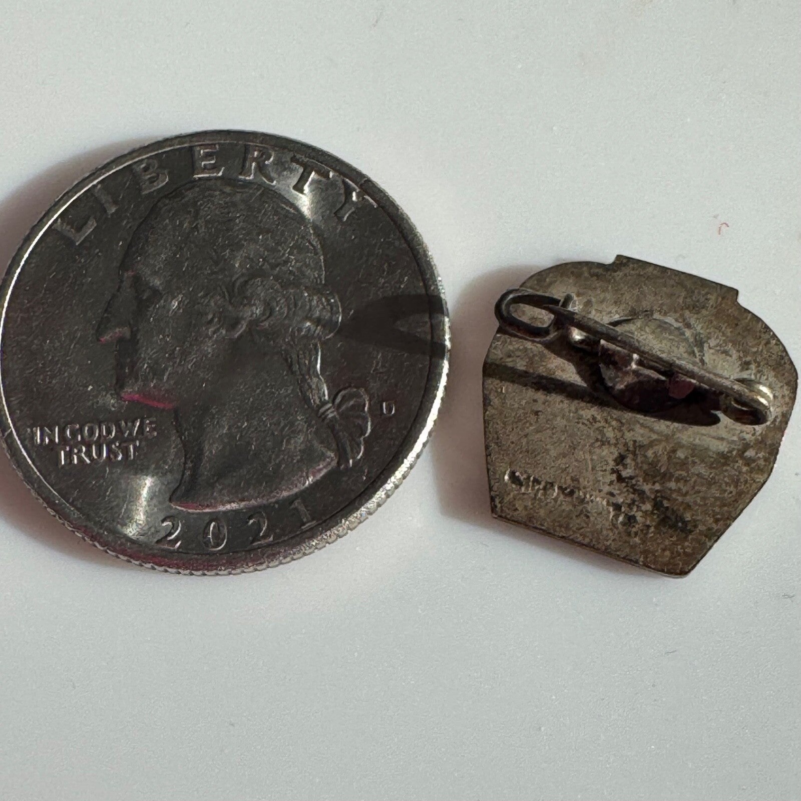 Vtg Whistler Mountain Gondola Lapel Pin Mt. Ski Skiing British Columbia Canada