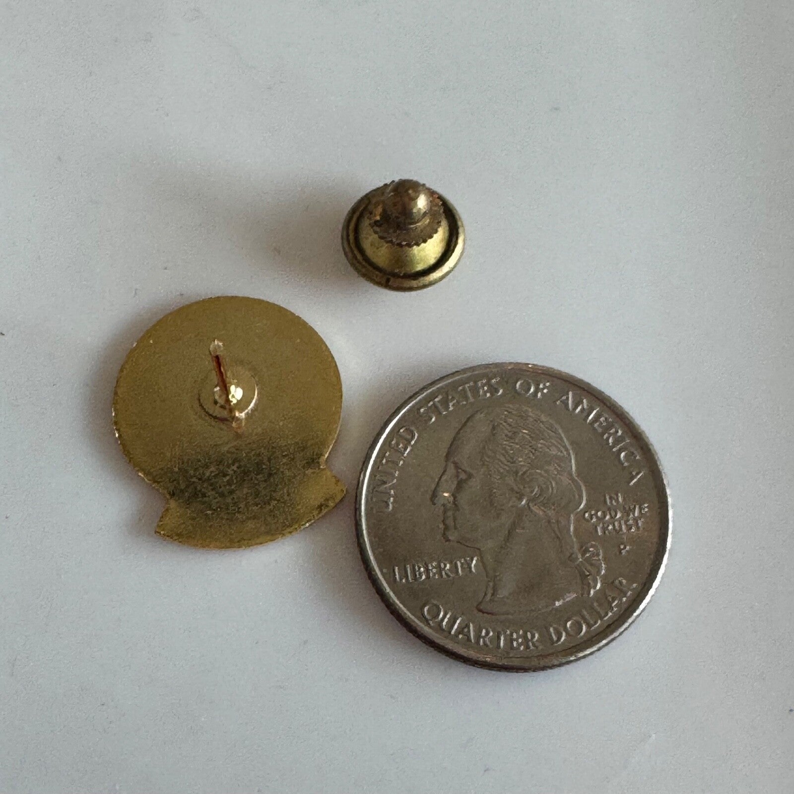 Jefferson County Chamber Steubenville OH Gold Enamel Pin 