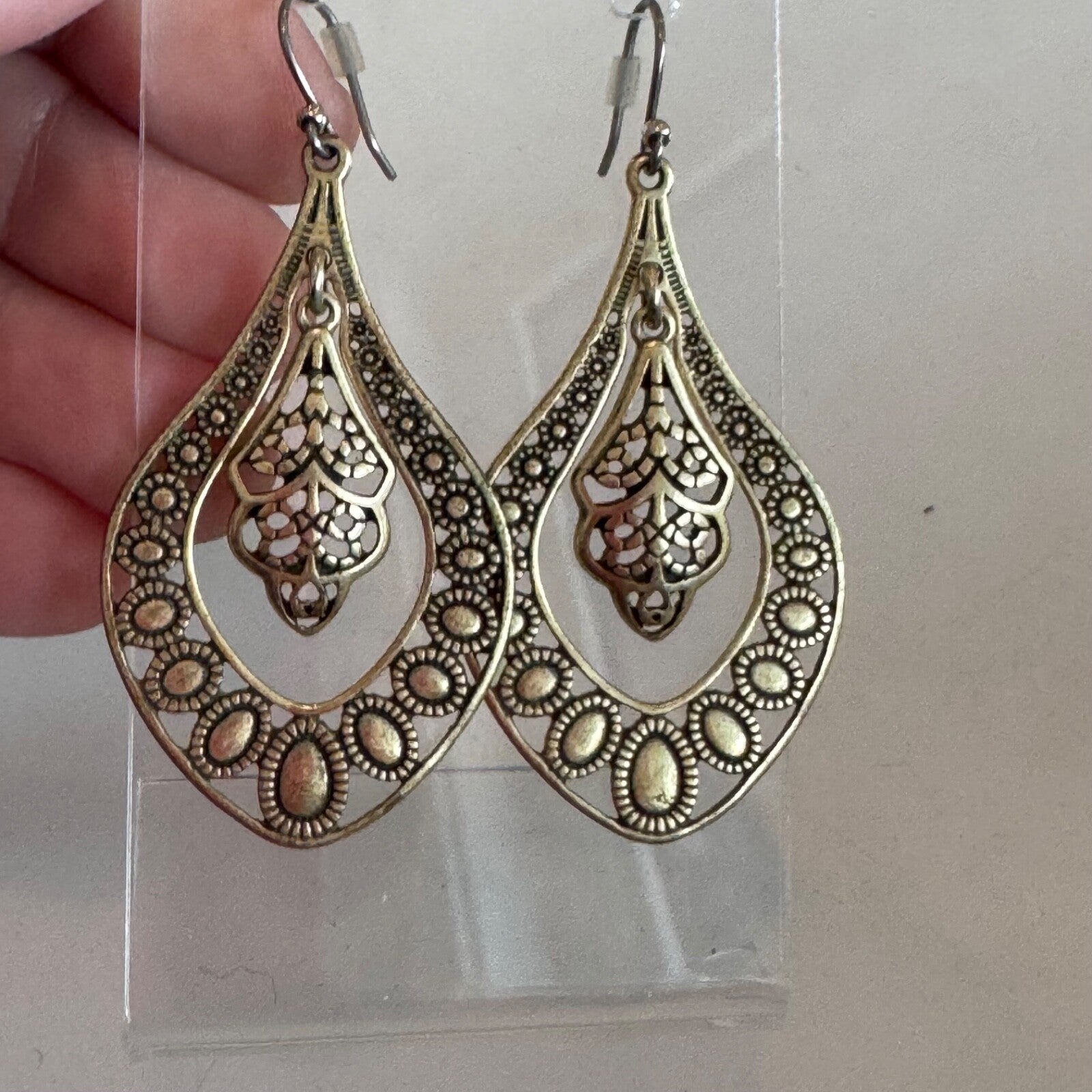 Lucky Brand Gold Brass Tone Women's Filigree Oblong Earrings