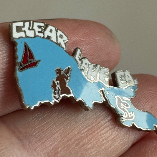Vintage Clear Lake California Souvenir Tourist Lapel Pin