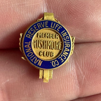 Vintage National Reserve Life Insurance Co. Rushmore Club Member Lapel Pin GF