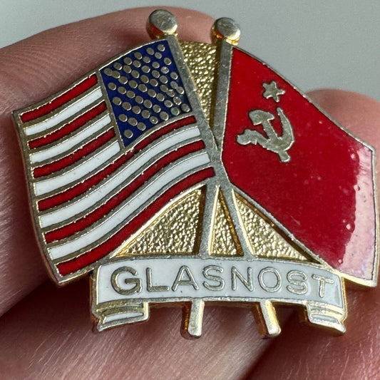 Vintage Glasnost USA USSR Flag Friendship Lapel Pin American United States US