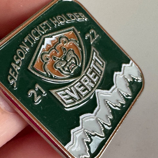 Everett Silvertips 21-22 Season Ticket Holder Pin Hockey Fan Gear