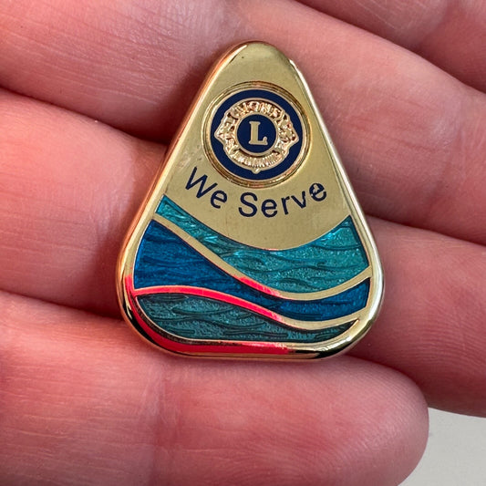 Lions We Serve Water Cloisonne Effect Gold Tone Lapel Pin Presidents Theme