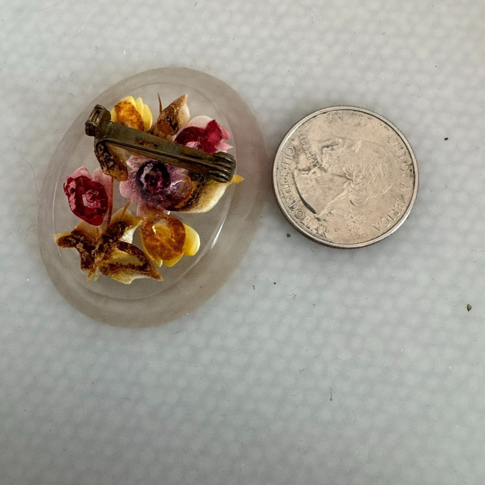 Vintage Reverse Carved Lucite Floral Pastel Brooch Beautiful! Hibiscus Tulips 