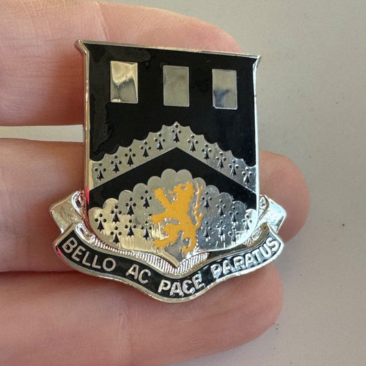 U.S. Army 112th Engineer Battalion DUI Pin "Bello Ac Pace Paratus" N.S. Meyer