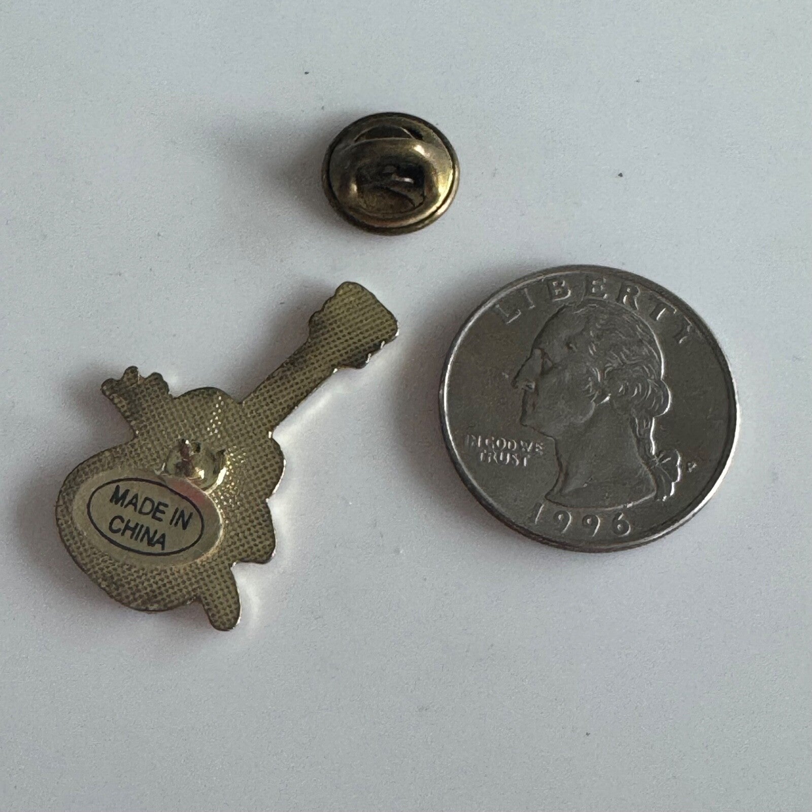 Vintage Branson Missouri Guitar Souvenir Tourist Lapel Pin