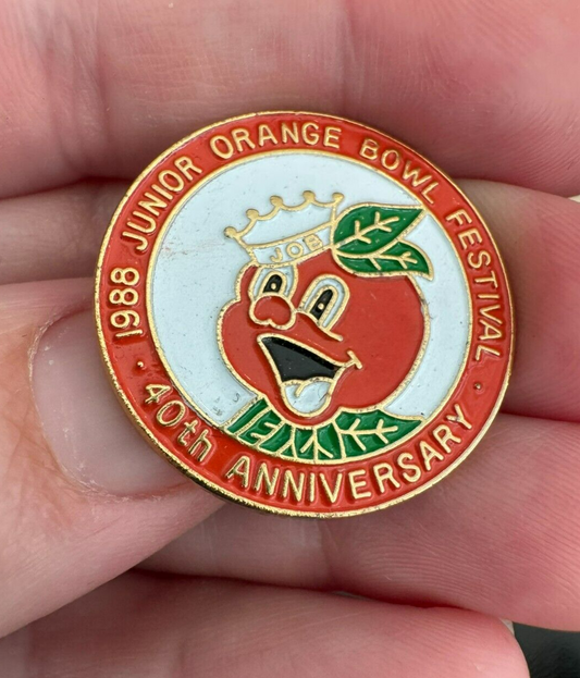 1988 Junior Orange Bowl Festival 40th Anniversary Lapel Pin Football