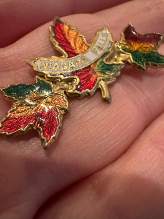 Vintage Niagara Falls Three Leaf Souvenir Brooch Lapel Pin Maple