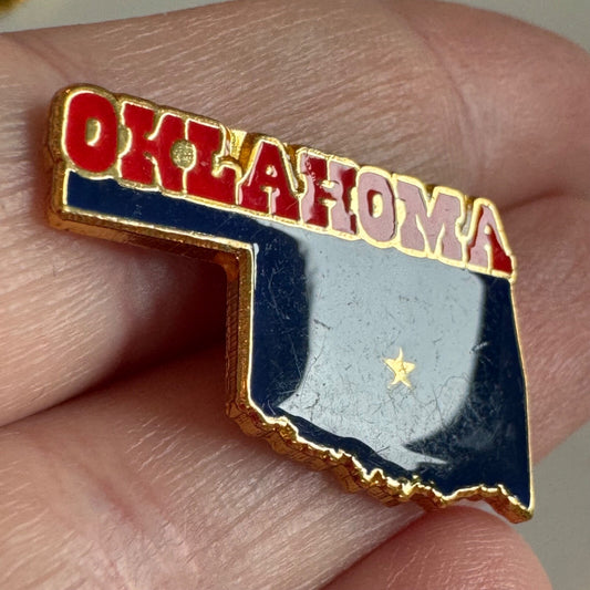 Vintage Oklahoma Souvenir Tourist Lapel Pin