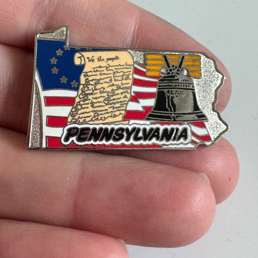 Pennsylvania State Shaped Lapel Pin Constitution Liberty Bell Betsy Ross Flag 