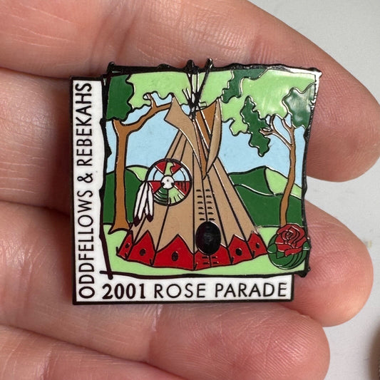 Vintage 2001 Oddfellows & Rebekahs Rose Parade Lapel Pin Bowl