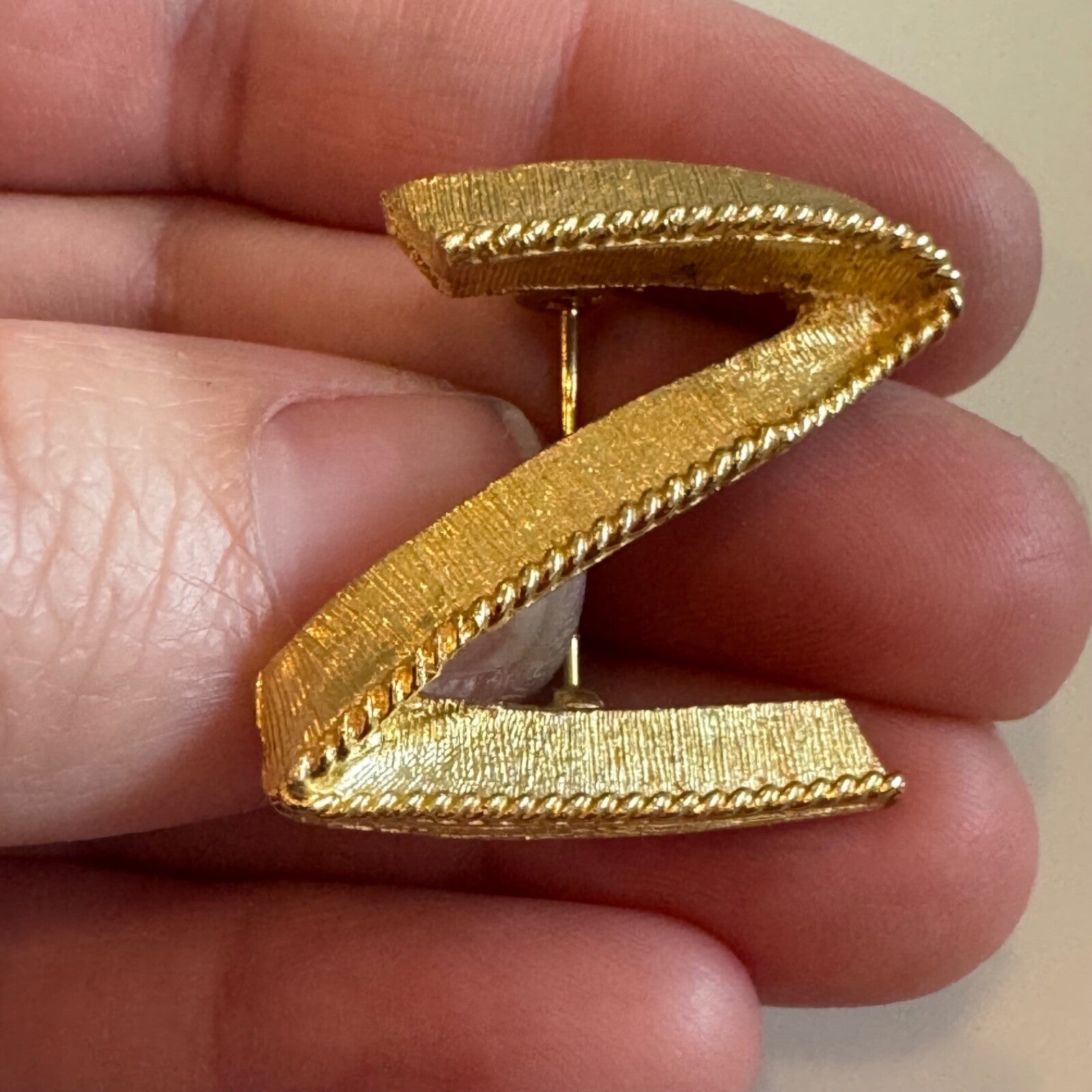 Vintage Letter Z Initial Gold Tone Brooch Pin New Old Stock
