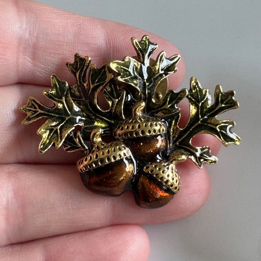 Avon Oak Leaf & Acorn Lapel Pin Brooch Pin Gold Tone Metal & Enamel Autumn Fall