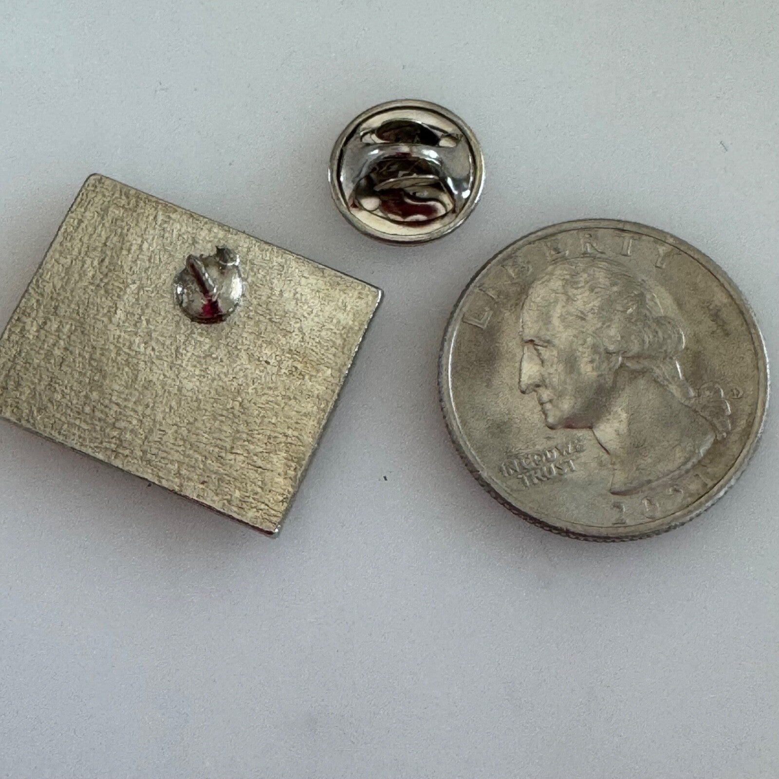 2007 Defence Science Sciences Pour La Defense 60 Years Anniversary Pin Canada