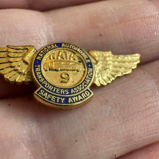 National Automobile Transporters Association Safety Award Lapel Pin Wings NATA