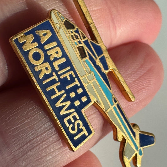 Vtg University Of Washington Airlift Northwest Air Ambulance Helicopter Pin