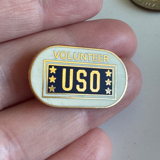 Vintage USO Volunteer Service Lapel Pin - Very Nice!