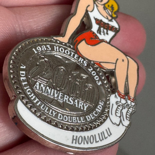 2003 Honolulu Hooters 20th Anniversary Lapel Pin