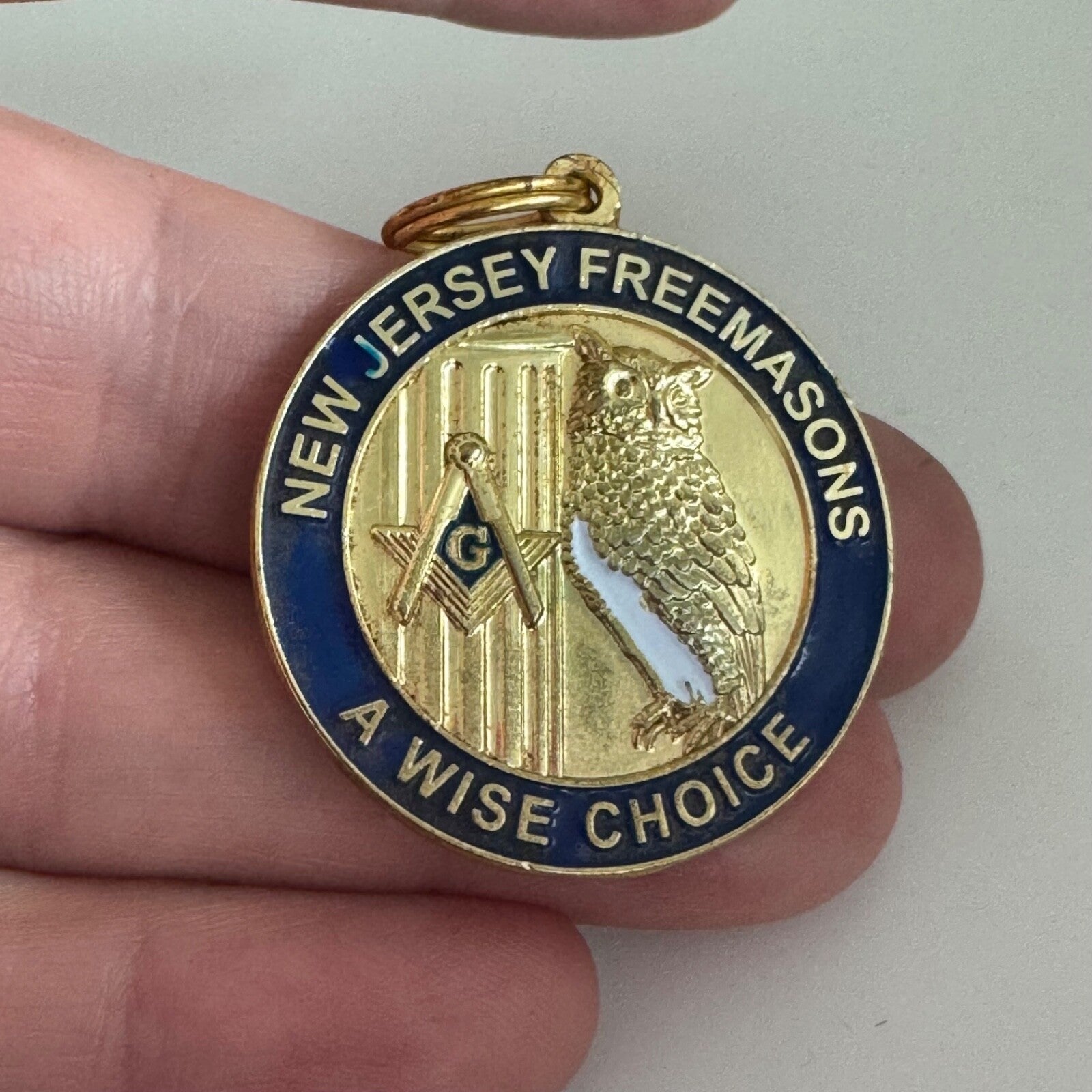 Vintage New Jersey Freemasons A Wise Choice Owl Key Fob Chain Gold Tone