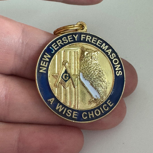 Vintage New Jersey Freemasons A Wise Choice Owl Key Fob Chain Gold Tone