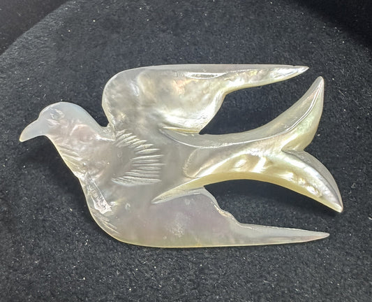 Vintage Jewelry Carved Mother Of Pearl Dove BROOCH PIN
