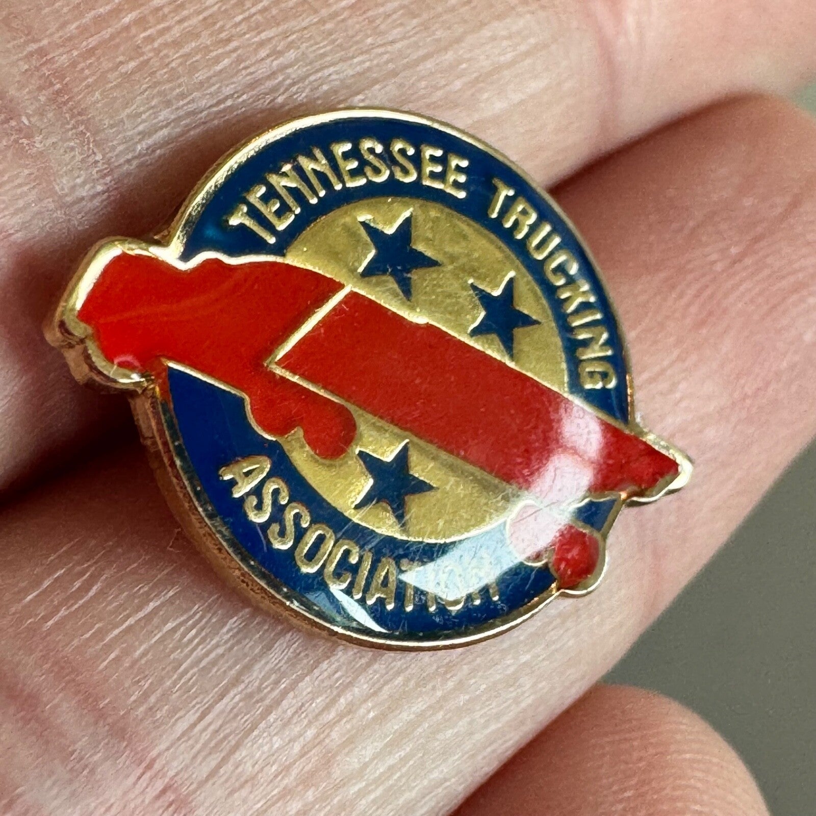 Vintage Tennessee Trucking Association Pin Tie Tack – Red Semi on Blue Emblem