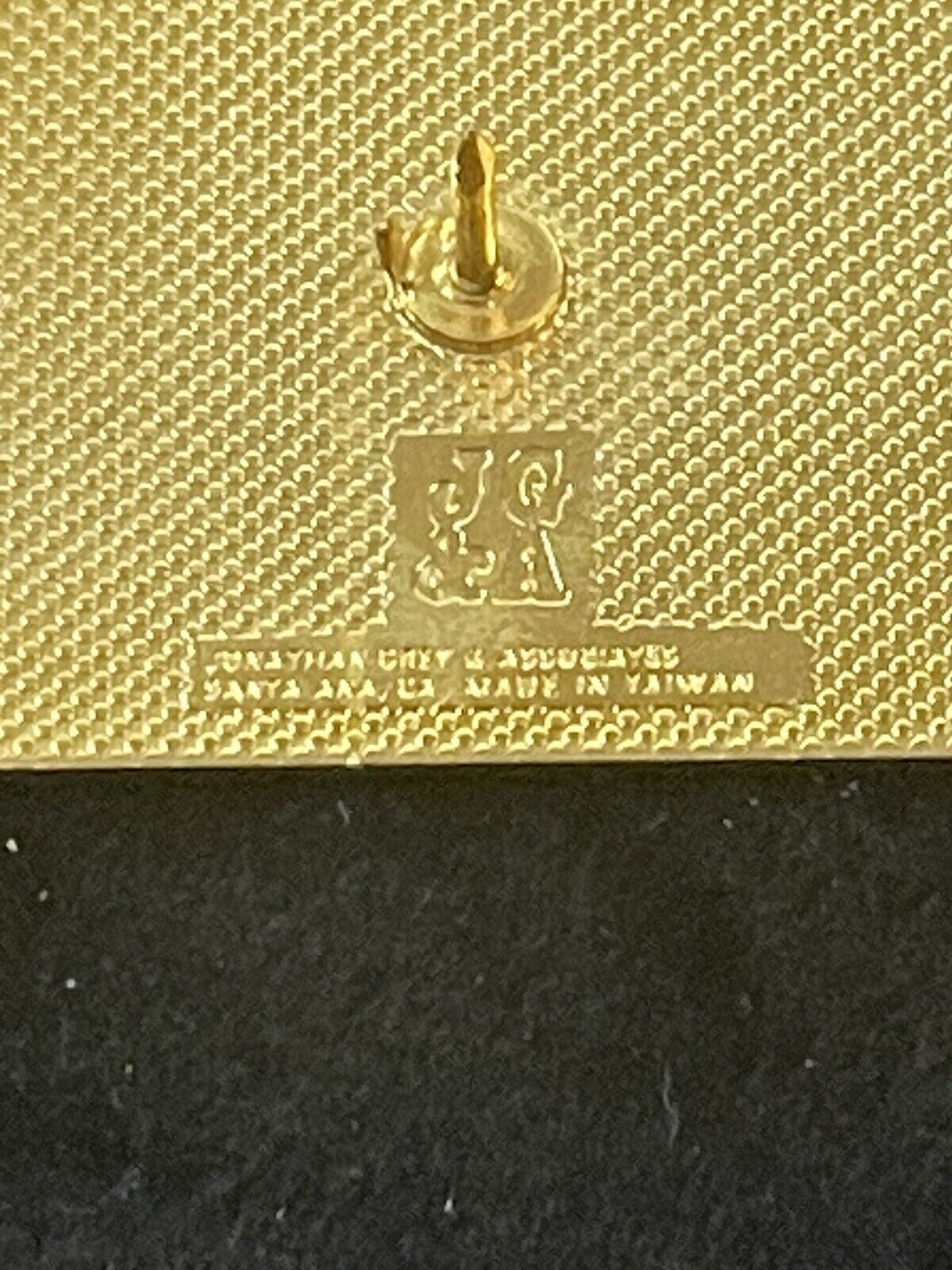 Bob Timberlake Pin Lexington NC Hat Tac Lapel Collar Pinback Gallery