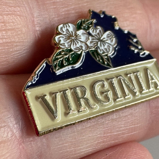 Vintage Virginia Souvenir Tourist Enamel Lapel Pin Dogwood Flower