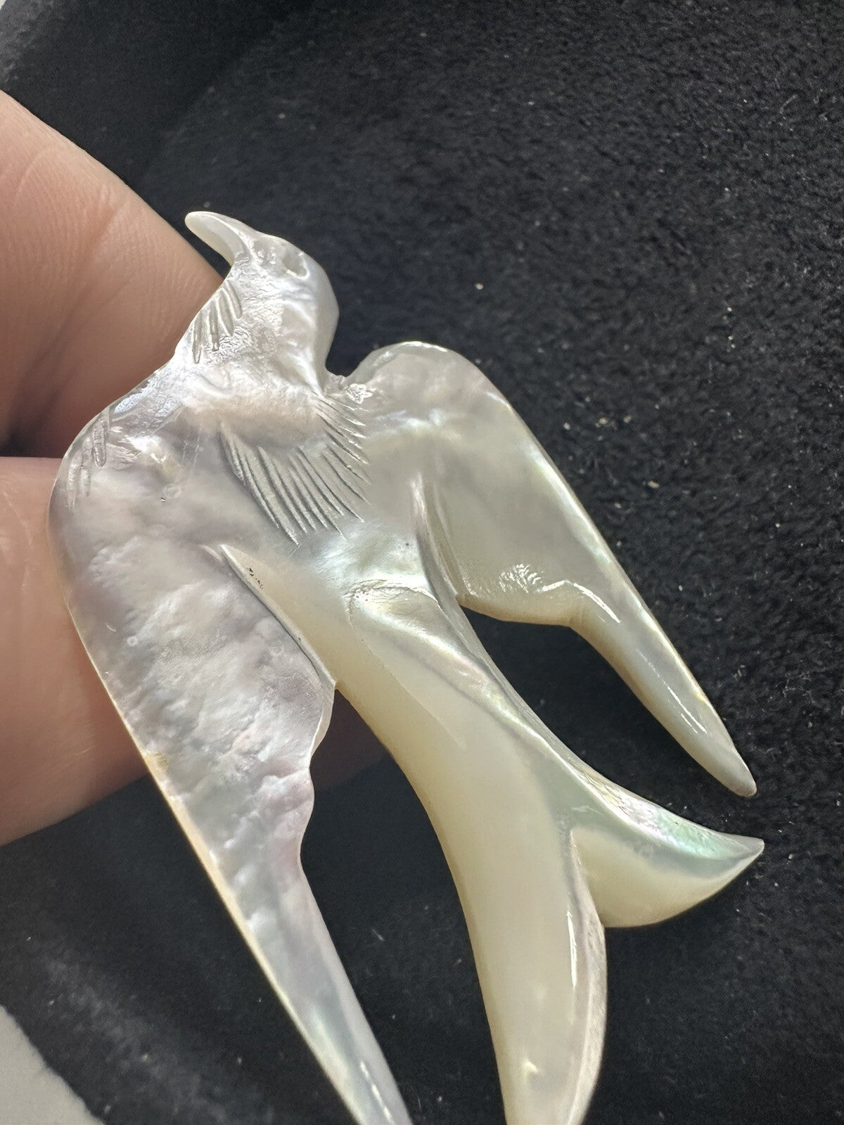 Vintage Jewelry Carved Mother Of Pearl Dove BROOCH PIN