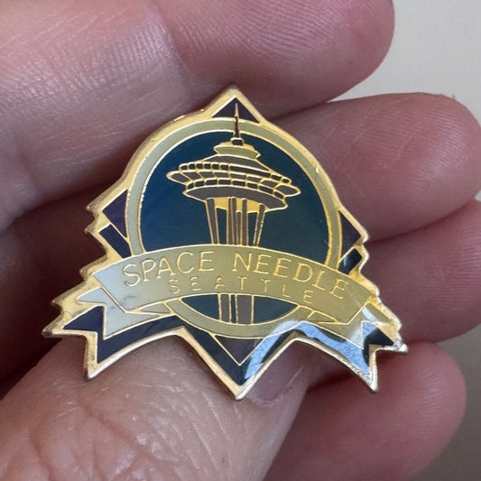 Vintage Space Needle Seattle Washington Lapel Pin Souvenir Tourist