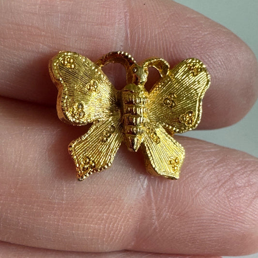 Vintage Gold Tone Butterfly Brooch – Textured Wings Insect Lapel Pin