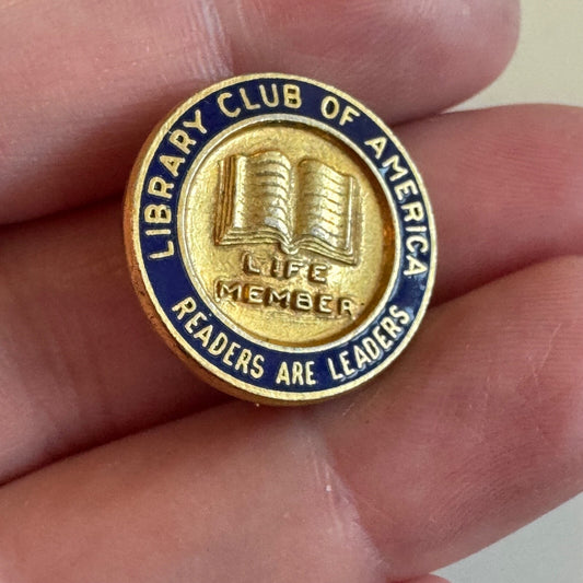 Vintage Library Club of America Life Member Lapel Pin