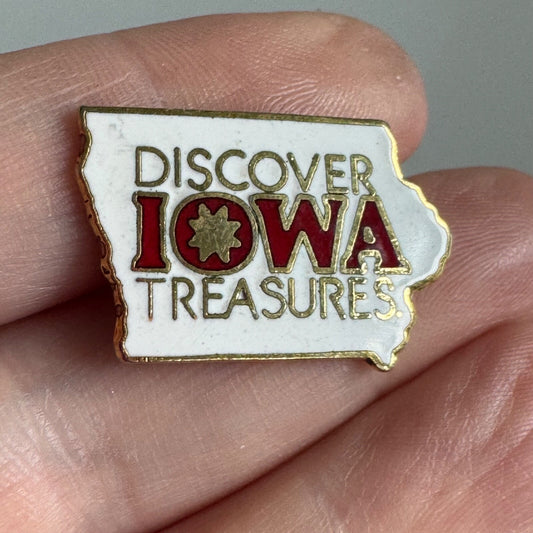 Discover Iowa Treasures Enamel Souvenir Tourist Lapel Pin IA