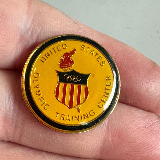 Vitnage US Olympic Training Center Pin – Flame & Shield Emblem Team USA