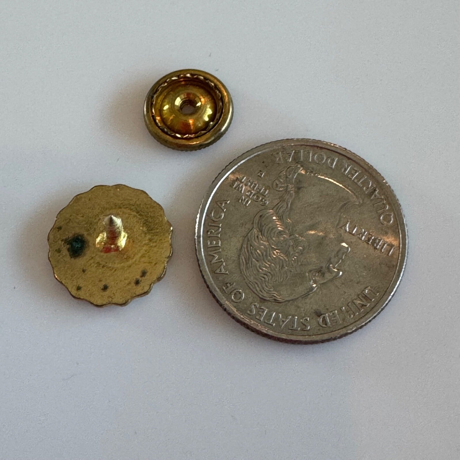 Vintage National Radio Institute Alumni Association Member Lapel Pin Tie Tack