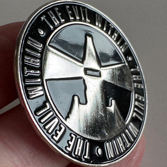 The Evil Within Playstation 4 PS4 PS3 XBox One 360 Game Promo Pin Pinback Button