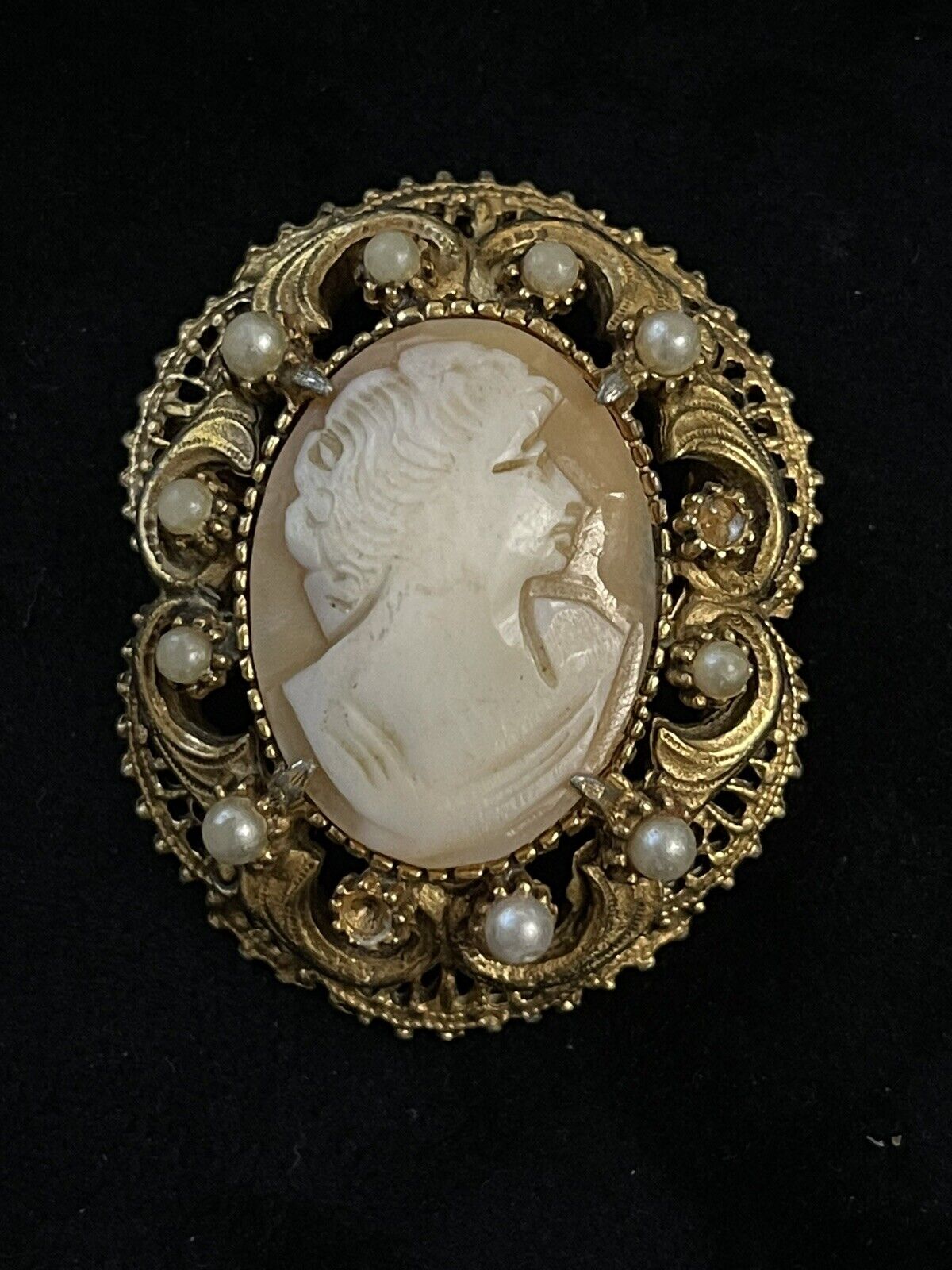 Vintage Florenza Cameo/Pearls Versatile Cameo Pin/ Pendant FOR REPAIR