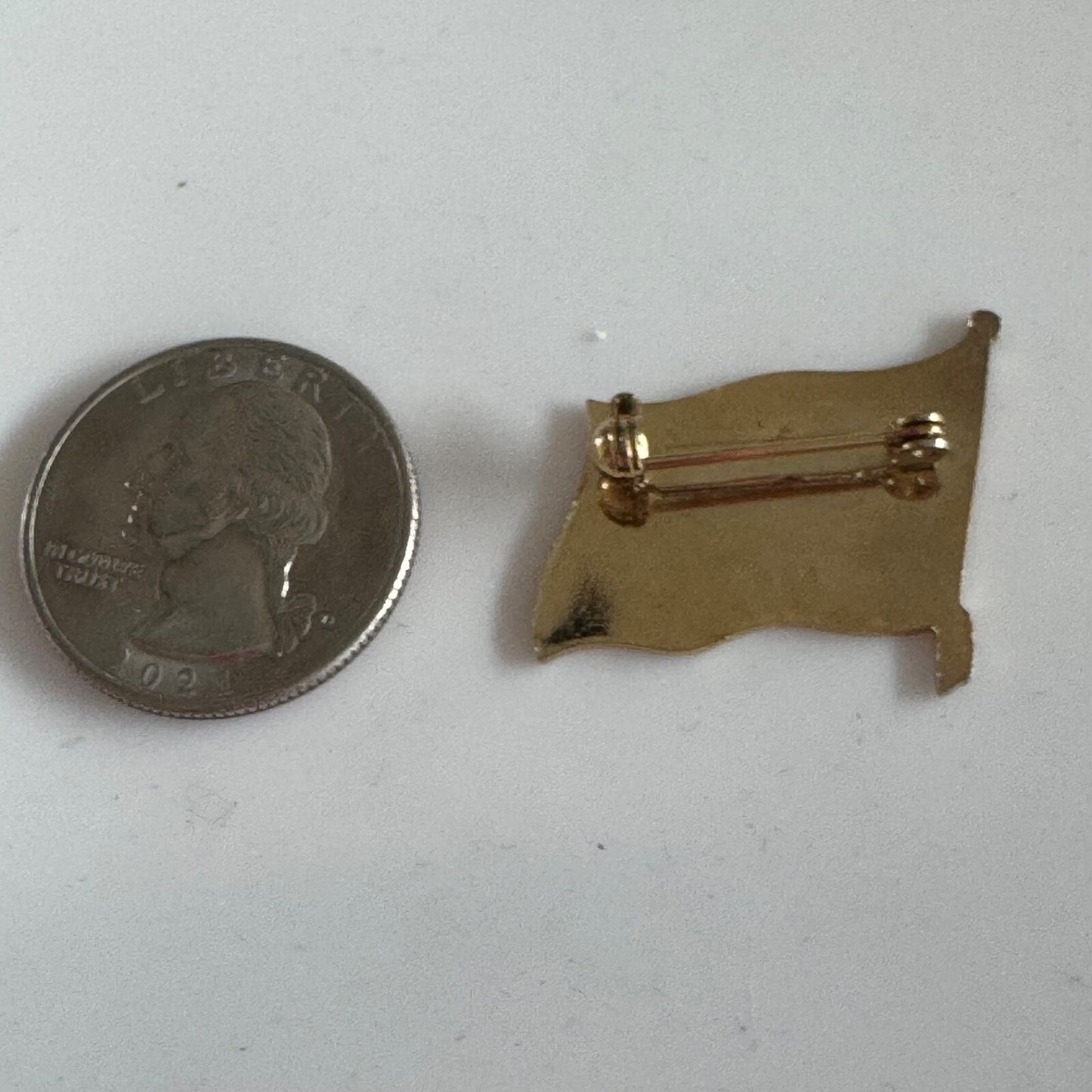 Vintage England Flag Lapel Pin UK Great Britain