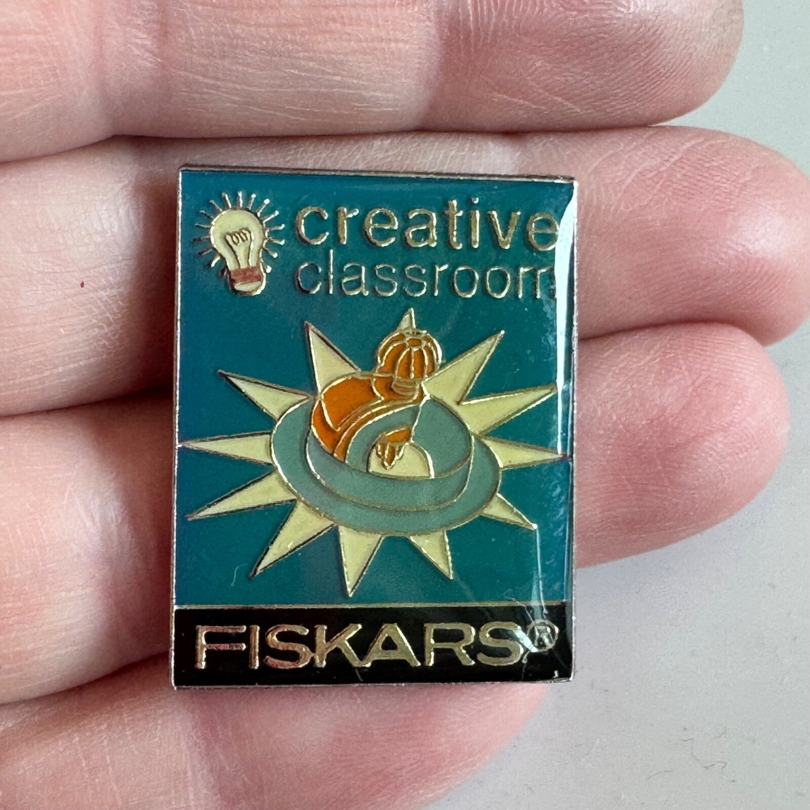 Fiskars Creative Classroom Pin – Educational Craft Brand Emblem Quilting Sewing