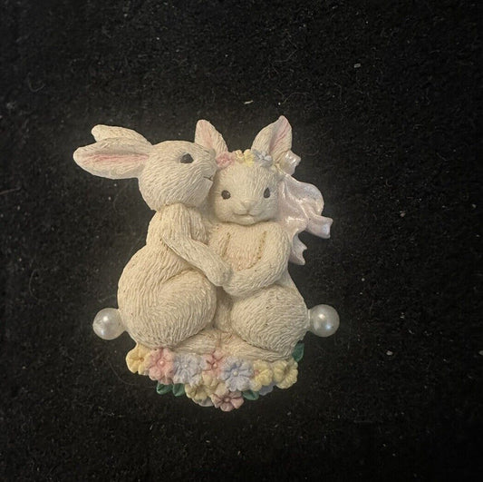 Vintage 1999 Avon Novelty Bunny Pin 2" Mr. Mrs.
