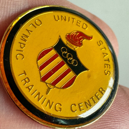 Vitnage US Olympic Training Center Pin – Flame & Shield Emblem Team USA