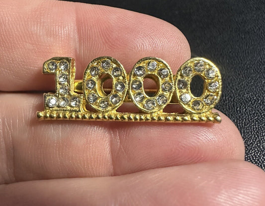MARY KAY GOLD TONE 1000 RHINESTONE PINBACK BROOCH PIN COSMETICS CONSULTANT