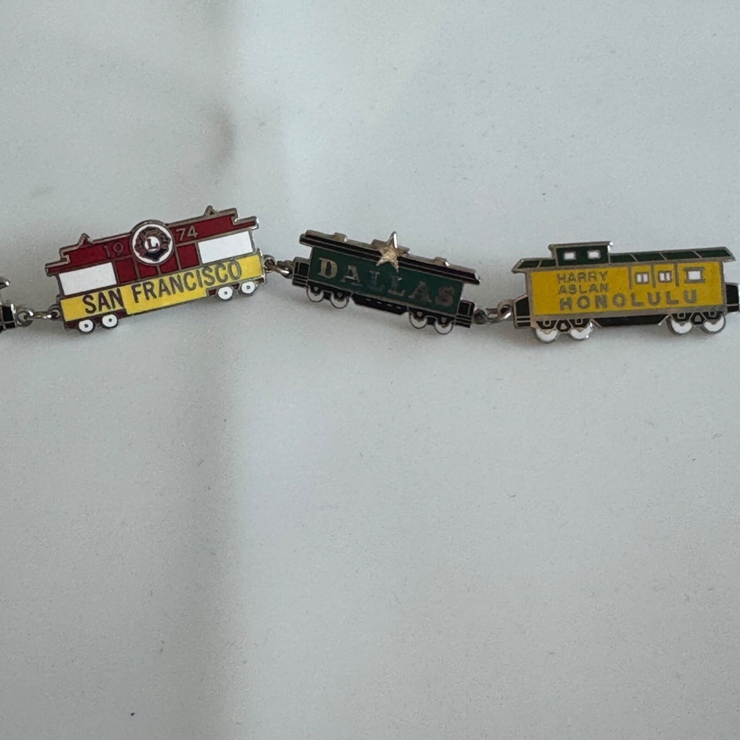 1974 LIONS CLUB GROUP OF 6 TRAIN PINS Nevada Mexico City Miami Honolulu